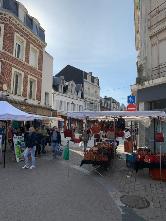 페캉 Au Coeur Du Marche 4 Etoiles 아파트 외부 사진