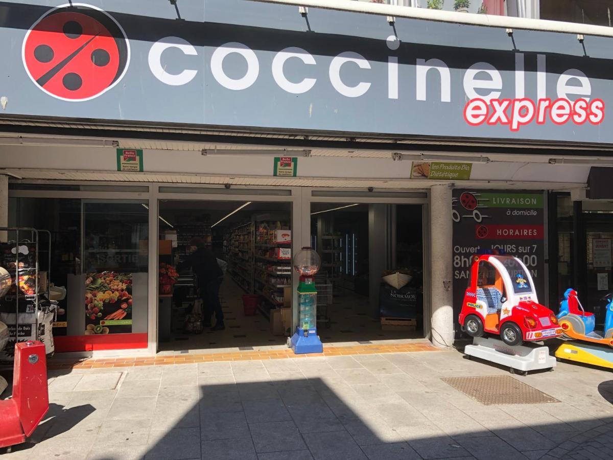 페캉 Au Coeur Du Marche 4 Etoiles 아파트 외부 사진